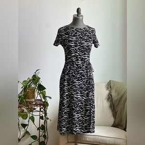 Black and White Short Sleeved Midi Dress